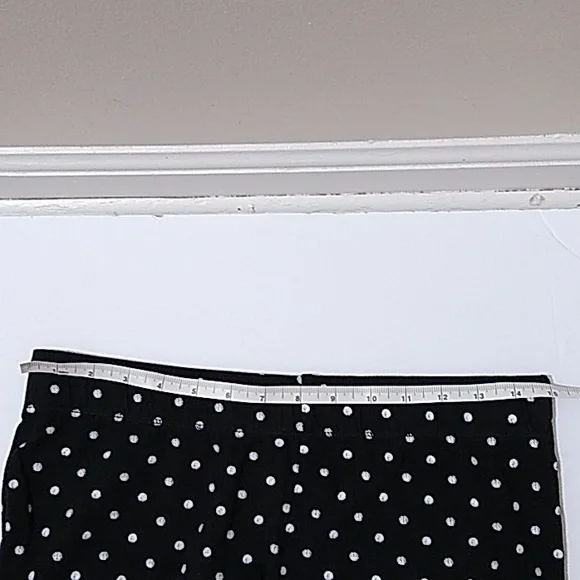 Maurices Women's Polka-dot Capri Leggings - Picture 5 of 5